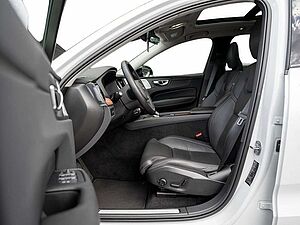 Volvo  T8 Ultra Dark Recharge Plug-In Hybrid AWD