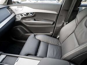 Volvo  T8 Ultra Bright Recharge 360° 7-SITZER