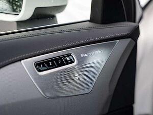 Volvo  T8 Ultra Bright Recharge 360° 7-SITZER