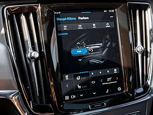 Volvo  T8 Ultimate Dark ACC HGSD B&W HUD 360°