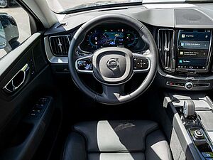 Volvo  T8 Ultra Dark Recharge Plug-In Hybrid AWD