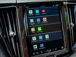 Volvo  T8 Ultra Dark Recharge Plug-In Hybrid AWD