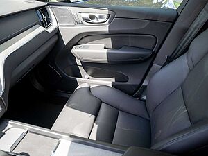 Volvo  T8 Ultra Dark Recharge Plug-In Hybrid AWD