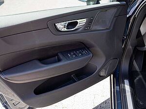 Volvo  T8 Ultra Dark Recharge Plug-In Hybrid AWD