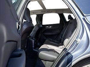 Volvo  T8 Ultra Dark Recharge Plug-In Hybrid AWD