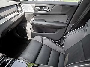 Volvo  T8 AWD Ultimate Dark AWD 360° B&W PANO