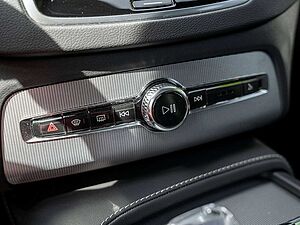 Volvo  T8 Plus Bright Recharge Plug-In Hybrid AWD