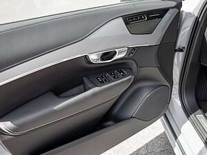 Volvo  T8 Plus Bright Recharge Plug-In Hybrid AWD