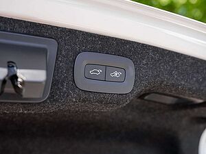 Volvo  T8 Ultimate Dark Recharge AWD 360° HUD