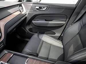 Volvo  T8 Plus Bright Recharge AWD PANO 360°
