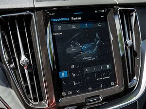 Volvo  T8 Plus Black Edition Recharge Plug-In Hybrid AWD