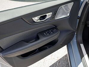 Volvo  T8 Ultimate Dark Recharge AWD HUD PANO