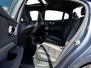 Volvo  T8 Ultimate Dark Recharge AWD HUD PANO