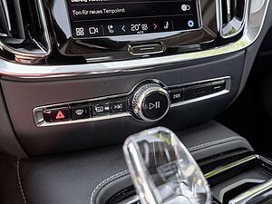 Volvo  T8 Ultimate Dark Recharge AWD B&W ACC HUD