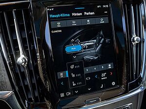 Volvo  B5 Ultimate AWD HUD STANDHZ