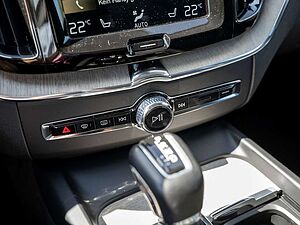 Volvo  D4 FWD Inscription H/K KAMERA NAVI AHK