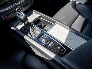 Volvo  D4 FWD Inscription H/K KAMERA NAVI AHK