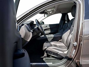 Volvo  D4 FWD Inscription H/K KAMERA NAVI AHK