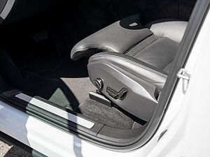 Volvo  B4 Core STANDHZ LENKRADHZ. ACC FACELIFT