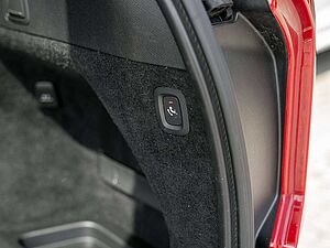 Volvo  Recharge T8 AWD Ultimate Dark 22° B&W