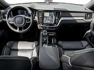 Volvo  T8 Ultimate Dark Recharge AWD HUD PANO