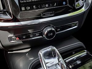 Volvo  T8 Ultimate Dark Recharge AWD HUD PANO