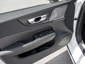 Volvo  T8 Ultimate Dark Recharge AWD HUD PANO