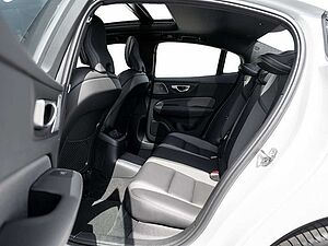 Volvo  T8 Ultimate Dark Recharge AWD HUD PANO