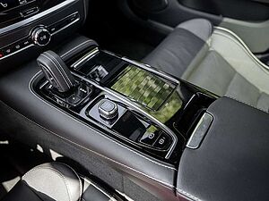 Volvo  T6 Recharge Plus Dark AWD HGSD
