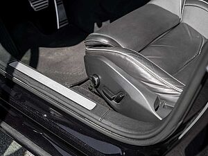 Volvo  T6 Recharge Plus Dark AWD HGSD