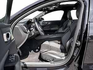 Volvo  T6 Recharge Plus Dark AWD HGSD