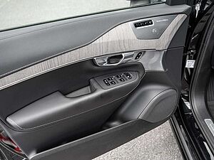 Volvo  Recharge T8 AWD Ultimate Dark