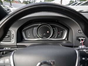 Volvo  T4 Linje Svart ACC BLIS Facel. 1. Hd.