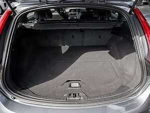 Volvo  T4 Linje Svart ACC BLIS Facel. 1. Hd.