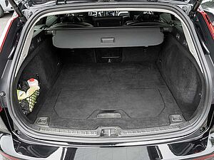 Volvo  T8 Plus Dark Recharge Plug-In Hybrid AWD
