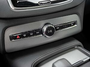 Volvo  T8 Plus Bright Recharge Plug-In Hybrid AWD