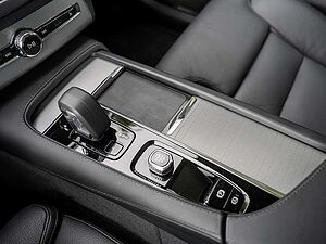 Volvo  T8 Plus Bright Recharge Plug-In Hybrid AWD