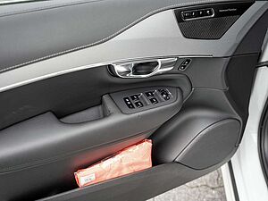 Volvo  T8 Plus Bright Recharge Plug-In Hybrid AWD