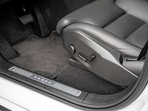 Volvo  T8 Plus Bright Recharge Plug-In Hybrid AWD