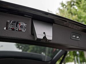 Volvo  T8 Ultra Dark Recharge Plug-In Hybrid AWD