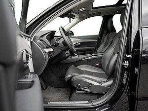 Volvo  T8 Ultra Dark Recharge Plug-In Hybrid AWD