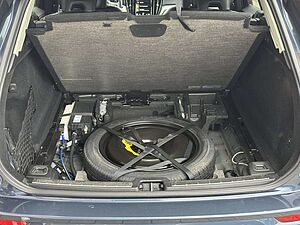 Volvo  B4 Momentum Pro AWD H/K AHK STANDHEIZUNG