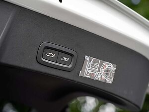 Volvo  T5 Expression Recharge Plug-In Hybrid