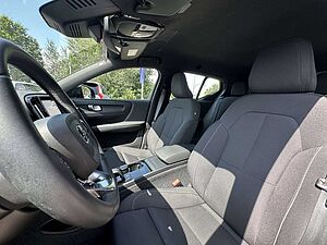 Volvo  Plus Recharge Pure Electric ACC STANDHZ