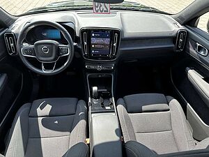 Volvo  Plus Recharge Pure Electric ACC STANDHZ