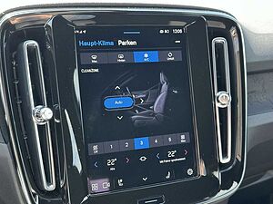 Volvo  Plus Recharge Pure Electric ACC STANDHZ