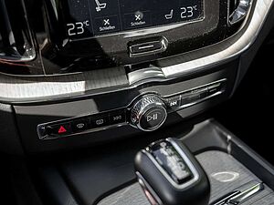 Volvo  D4 Inscription 2WD STANDHZ AKTIVSITZE