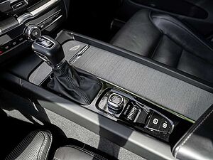 Volvo  D4 Inscription 2WD STANDHZ AKTIVSITZE