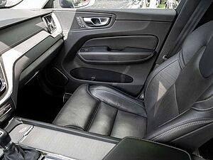 Volvo  D4 Inscription 2WD STANDHZ AKTIVSITZE