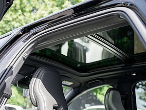 Volvo  T8 Plus Black Edition Recharge Plug-In Hybrid AWD